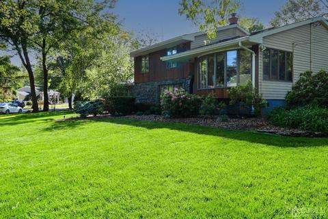 164 Devon Rd, Colonia, NJ 07067 photo 3