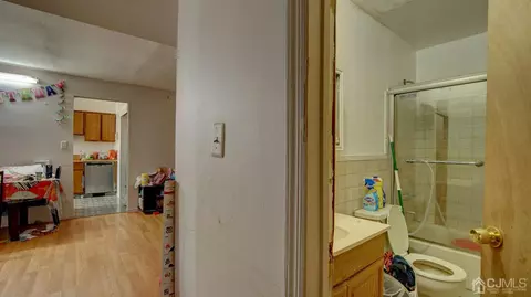 1527 Raspberry Ct, Edison, NJ 08817 photo 8