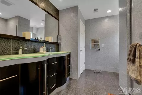 9 Mcgowan Ct, Old Bridge, NJ 08857 photo 21