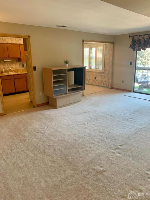 1517 Raspberry Ct, Edison, NJ 08817 photo 4