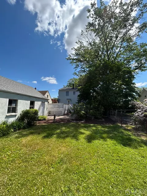 35 C St, Middlesex, NJ 08846 photo 19