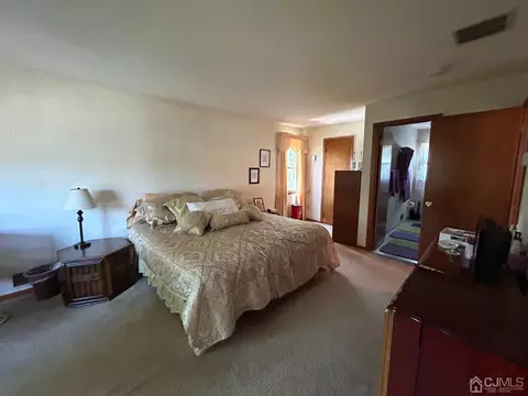 35 C St, Middlesex, NJ 08846 photo 9