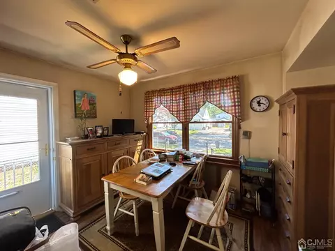 35 C St, Middlesex, NJ 08846 photo 3