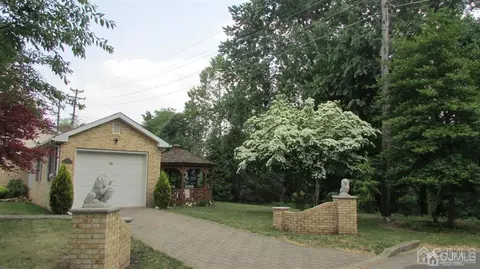 4 Goodwill Pl, Edison, NJ 08837 photo 2
