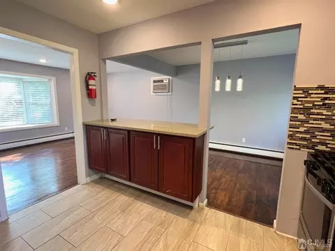4 Loeb Ct, Edison, NJ 08817 photo 11