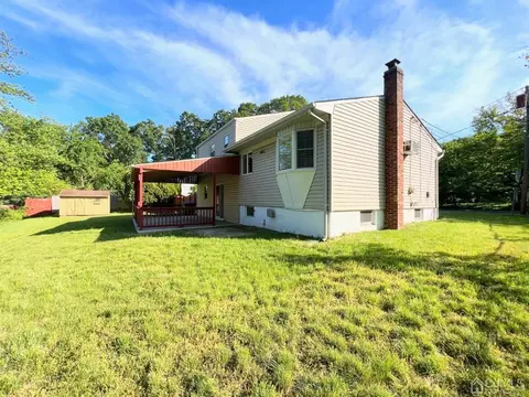 4 Loeb Ct, Edison, NJ 08817 photo 24