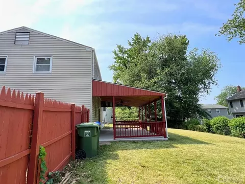 4 Loeb Ct, Edison, NJ 08817 photo 27
