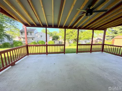 4 Loeb Ct, Edison, NJ 08817 photo 22