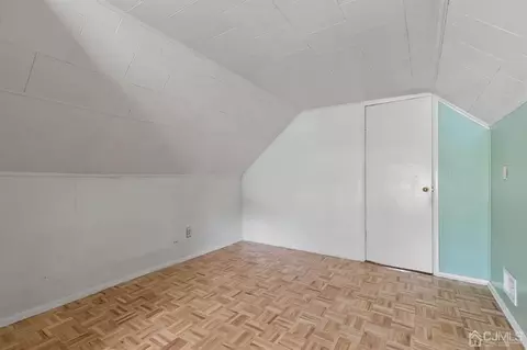 549 Lorraine Ave, Middlesex, NJ 08846 photo 16