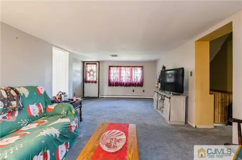 9 Old Forge Rd, Helmetta, NJ 08828 photo 12