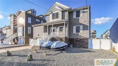 247 Cedar Dr, Berkeley, NJ 08721 photo 6