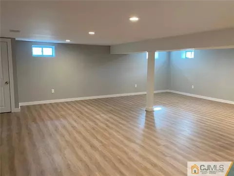 97 Thomas Pl, Edison, NJ 08837 photo 12