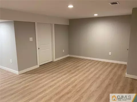 97 Thomas Pl, Edison, NJ 08837 photo 13