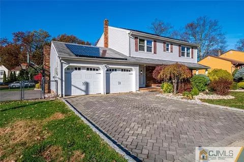 3 Plafsky Dr, Edison, NJ 08817 photo 3