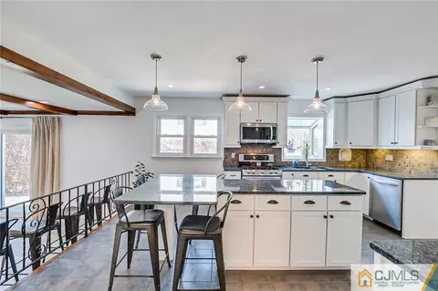 3 Plafsky Dr, Edison, NJ 08817 photo 13