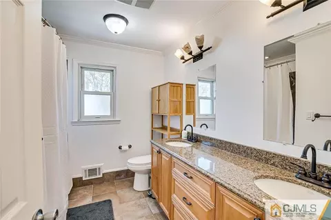 3 Plafsky Dr, Edison, NJ 08817 photo 32