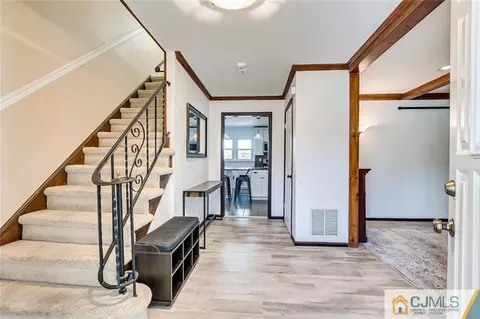 3 Plafsky Dr, Edison, NJ 08817 photo 6