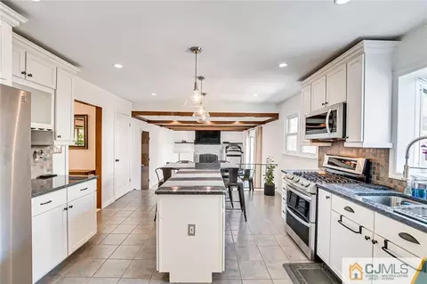 3 Plafsky Dr, Edison, NJ 08817 photo 15