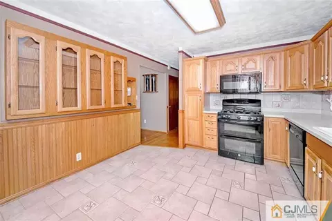 829 Voorhees Ave, Middlesex, NJ 08846 photo 7