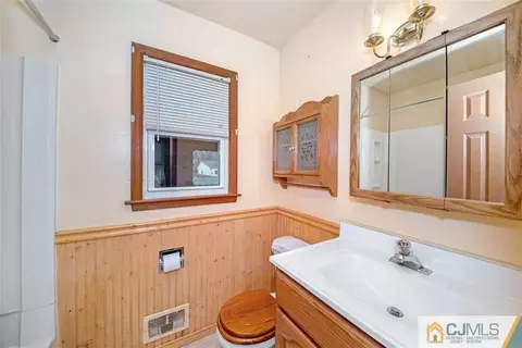 829 Voorhees Ave, Middlesex, NJ 08846 photo 9