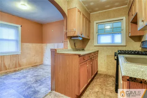 44 Coolidge Ave, Edison, NJ 08837 photo 8