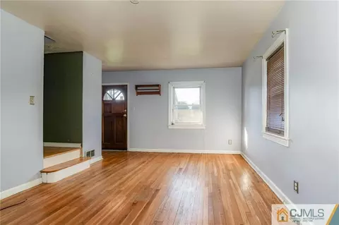 44 Coolidge Ave, Edison, NJ 08837 photo 3