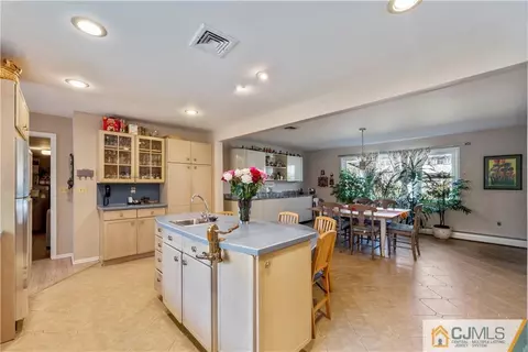 13 Devon Rd, Edison, NJ 08820 photo 12