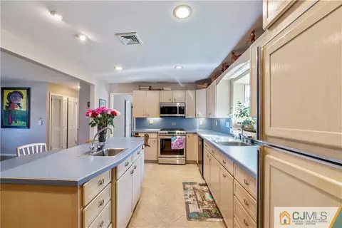13 Devon Rd, Edison, NJ 08820 photo 13
