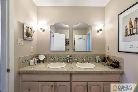 13 Devon Rd, Edison, NJ 08820 photo 31