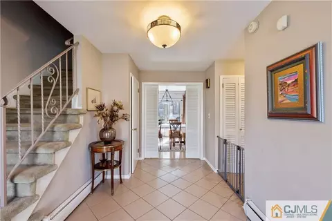 13 Devon Rd, Edison, NJ 08820 photo 3