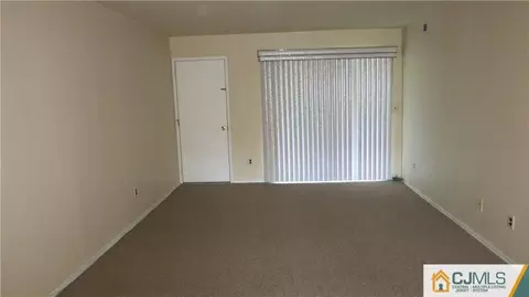 1934 Raspberry Ct, Edison, NJ 08817 photo 4