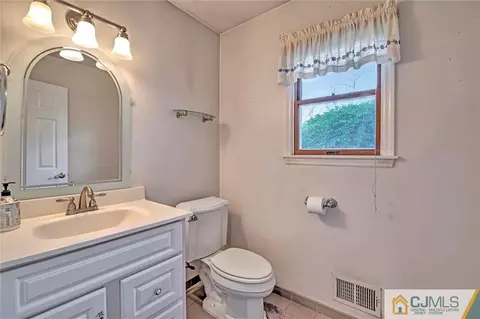 9 Central Ave, Old Bridge, NJ 08857 photo 22
