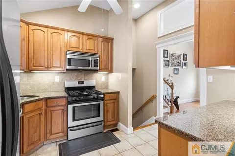 24 Edison Ave, Edison, NJ 08820 photo 11