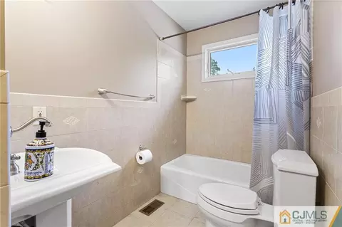 24 Edison Ave, Edison, NJ 08820 photo 17