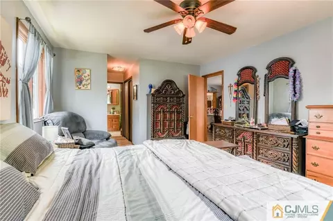 35 Walnut St, Edison, NJ 08817 photo 16