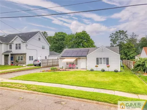 35 Walnut St, Edison, NJ 08817 photo 2