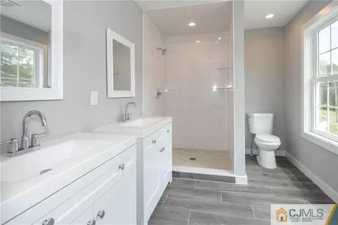 37 Markham Rd, Edison, NJ 08817 photo 23