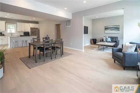 37 Markham Rd, Edison, NJ 08817 photo 10