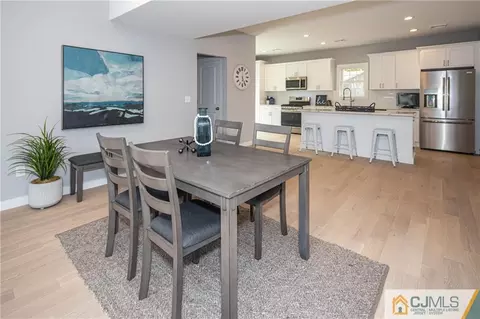 37 Markham Rd, Edison, NJ 08817 photo 9