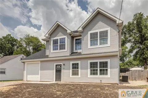 37 Markham Rd, Edison, NJ 08817 photo 2