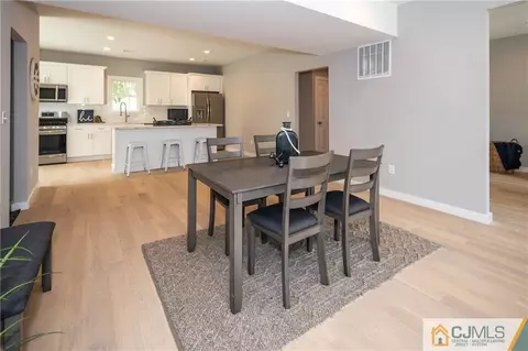 37 Markham Rd, Edison, NJ 08817 photo 15