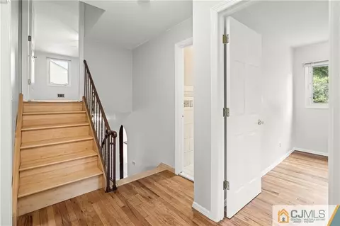 17 Amman Rd, Edison, NJ 08817 photo 21