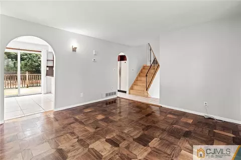 17 Amman Rd, Edison, NJ 08817 photo 11