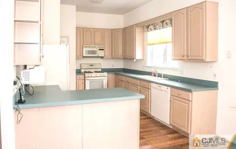 27 Pine Valley Rd, Jackson, NJ 08527 photo 4