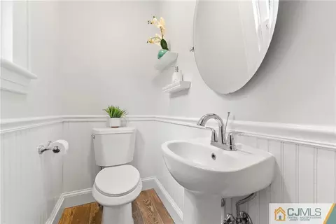 435 1st St, Dunellen, NJ 08812 photo 13