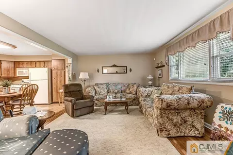 316 John St, Middlesex, NJ 08846 photo 8