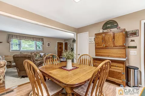 316 John St, Middlesex, NJ 08846 photo 11