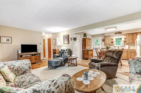316 John St, Middlesex, NJ 08846 photo 7