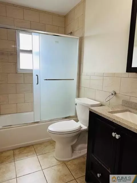 1701 Raspberry Ct, Edison, NJ 08817 photo 9