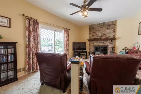 81 Springhill Rd, Matawan, NJ 07747 photo 23